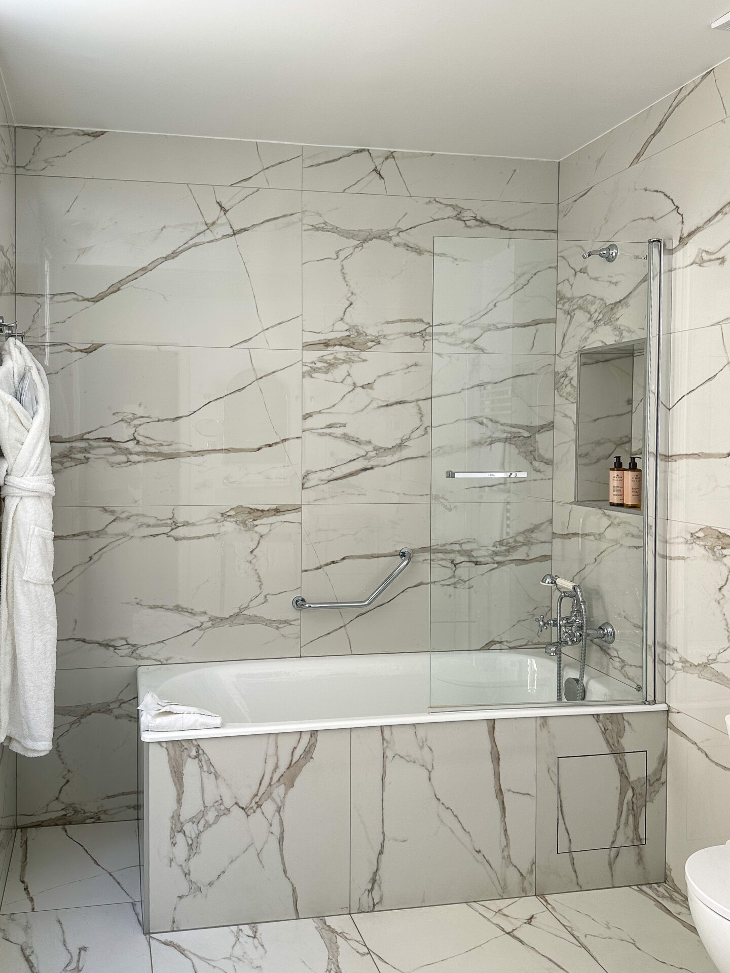 How to Visit Paris Solo: Bathroom Hotel Gabriel