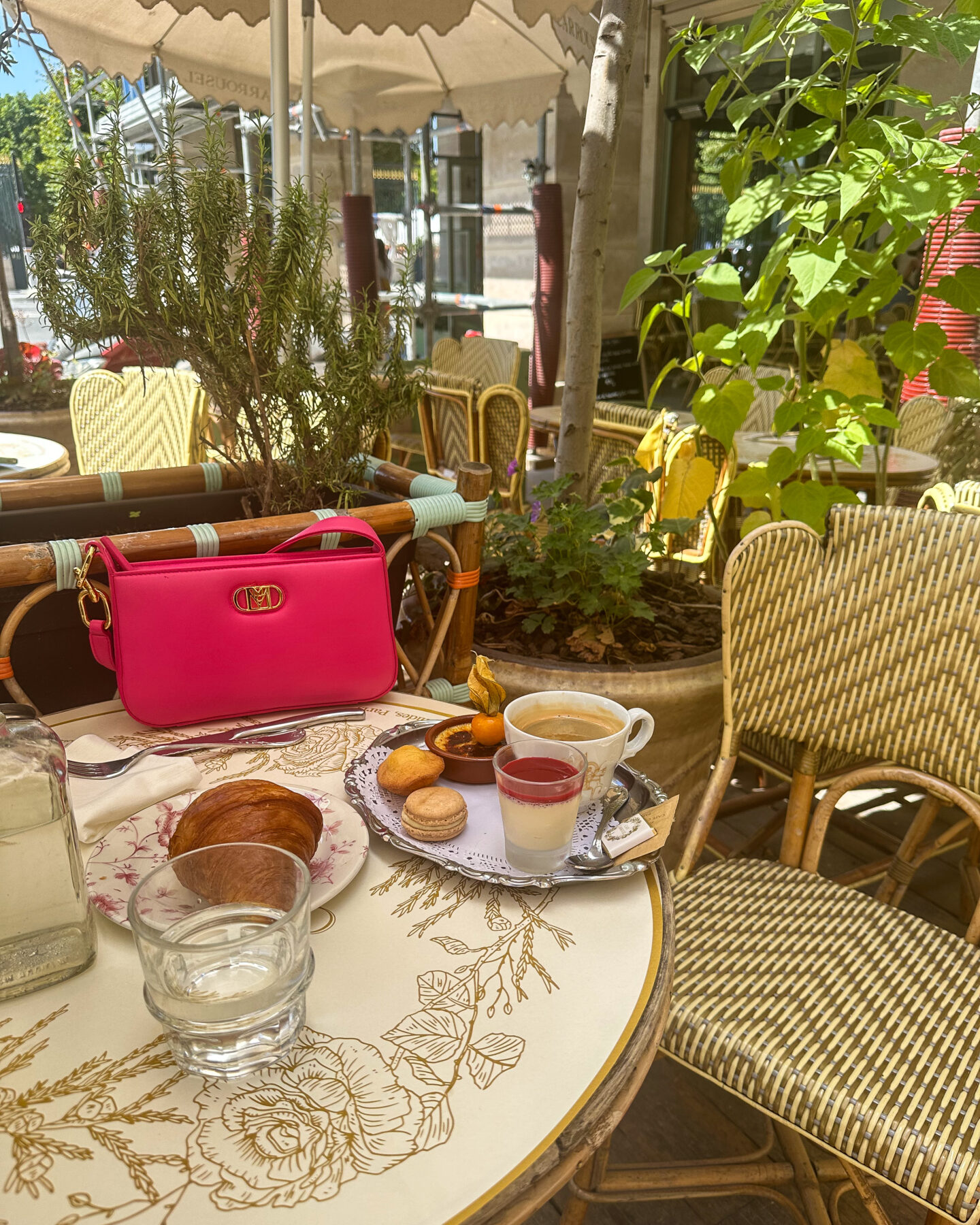 brunch at Cafe du Carrousel Paris food review