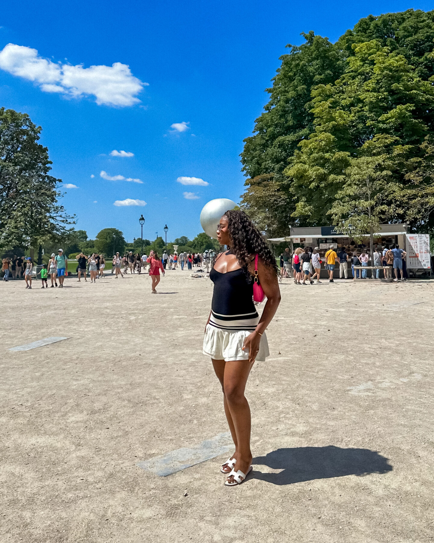 How to Visit Paris solo female travel Paris Louvre area city street style